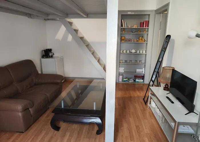 Spacieux Studio Meuble